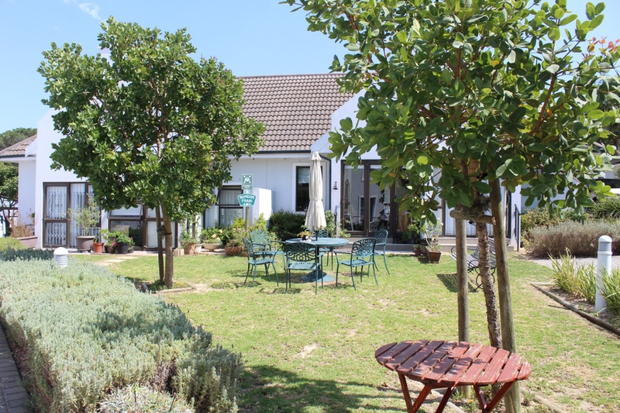 1 Bedroom Property for Sale in Zevenwacht Retirement Village Western Cape